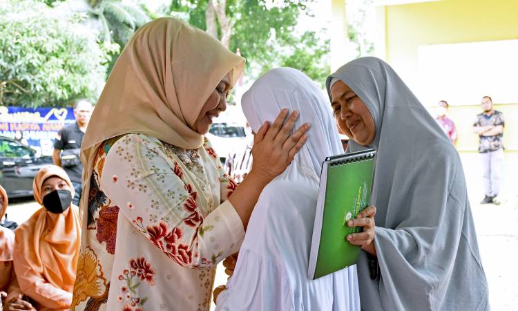 Nawal Lubis Terharu Melihat Kemampuan Luar Biasa Anak Berkebutuhan Khusus