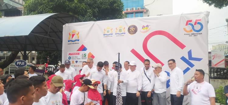 Meriahkan HUT ke-55, KADIN Gelar FUN Walk di Medan
