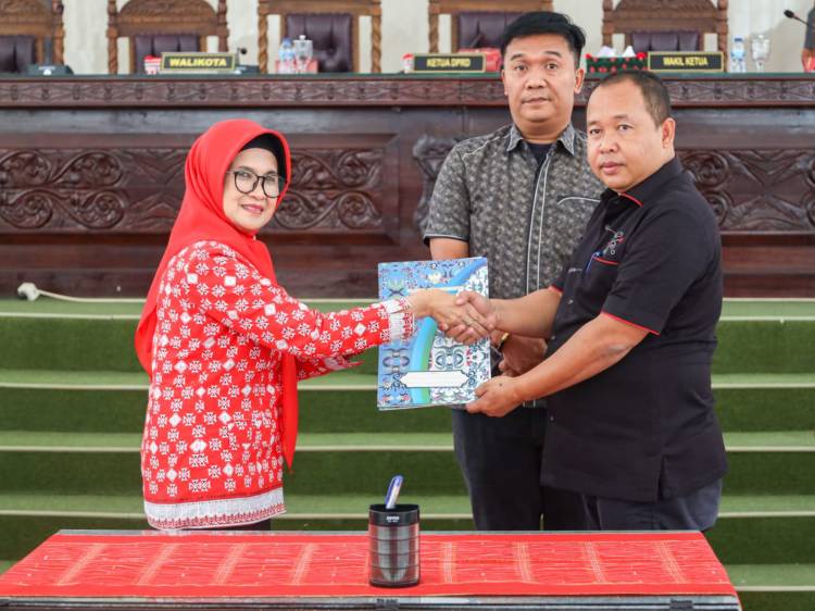 Seluruh Fraksi di DPRD Pematang Siantar Setujui P-APBD TA 2023