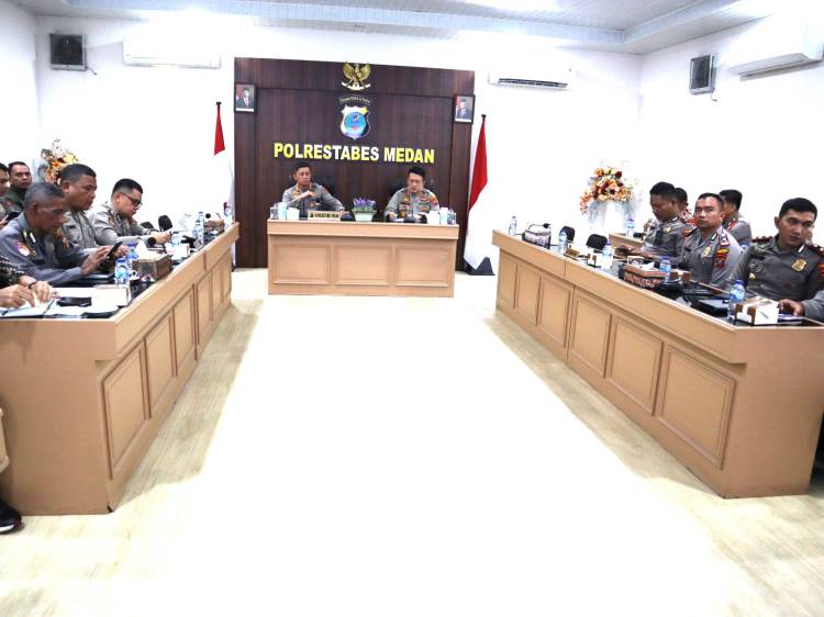 Kapolrestabes Medan Ikuti Rakor Perencanaan Kesiapan Operasi Mantap Brata Toba