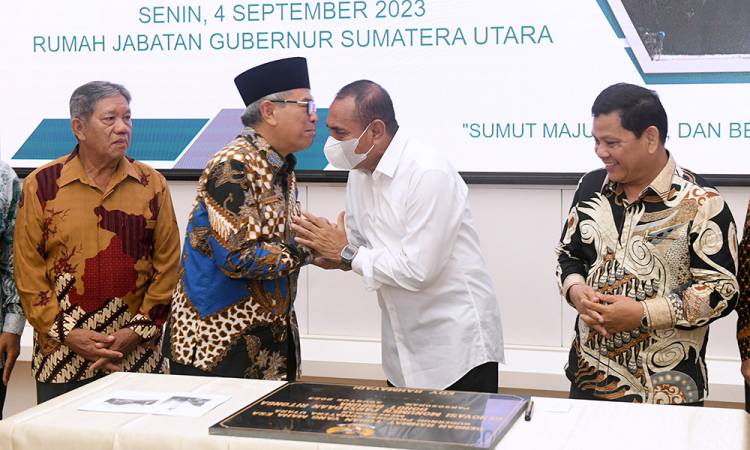 Gubernur Sumut Tanda Tangani Prasasti Renovasi Monumen Ritonga
