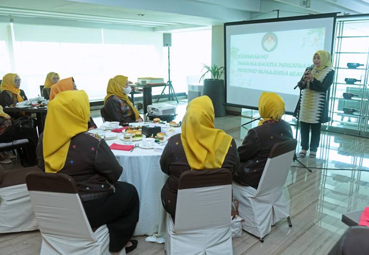 Silaturahmi DWP Sumut Nawal Lubis Sampaikan Terima Kasih Atas Kerja Sama Selama Ini