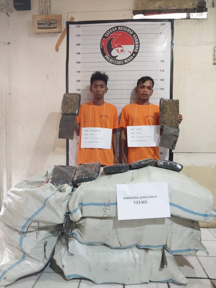 Satuan Narkoba Polrestabes Medan Bekuk Kurir Ganja Asal Aceh di Medan