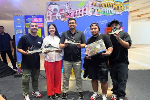 Walikota Medan Kolaborasikan Heritage dengan Sepatu Sneakers