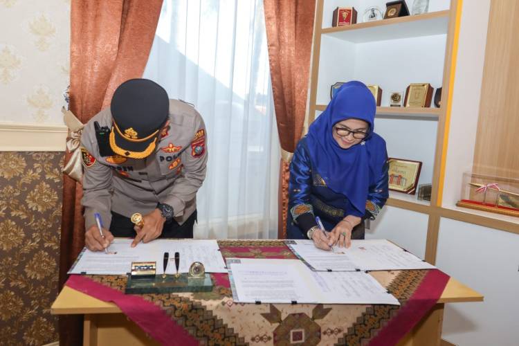 Walikota dan Kapolres Pematang Siantar Tandatangani MoU terkait Penggunaan CCTV Pelintas