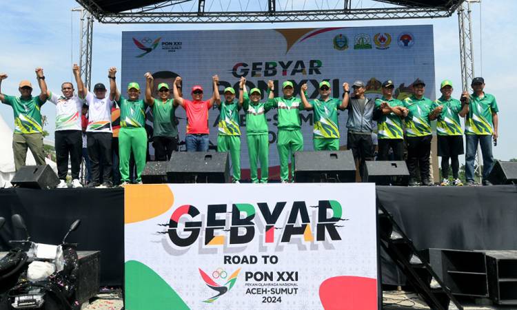 Jalan Santai Bersama Ribuan Masyarakat, Pj Gubernur Sumut Ajak Jadi Pelaku Sejarah Sukseskan PON XXI