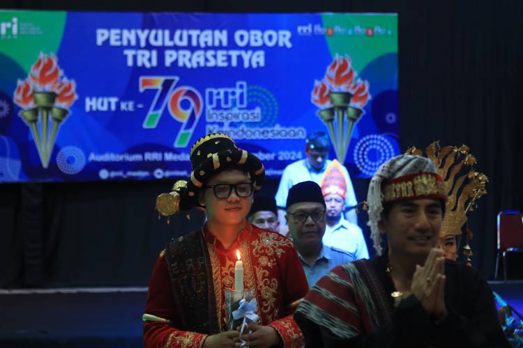 Peringatan HUT ke-79 LPP RRI, Walikota Medan Ikuti Prosesi Penyulutan Obor Tri Prasetya