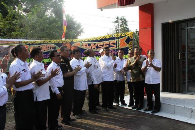 Gubsu Resmikan TTI Centre Provsu dan Galeri Pangan Lokal Khas Sumut 