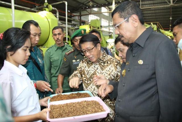 Tinjau Pabrik Rokok, Gubsu Beri Apresiasi Kepada PT STTC Siantar 