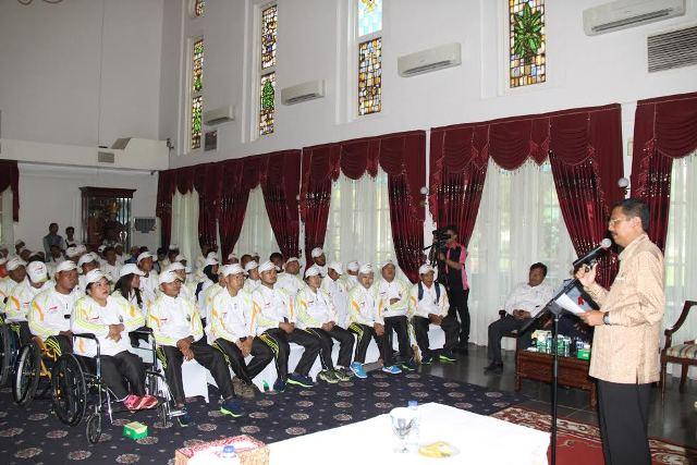73 Atlet yang Akan Bertarung di Perparnas XV Dilepas Gubsu