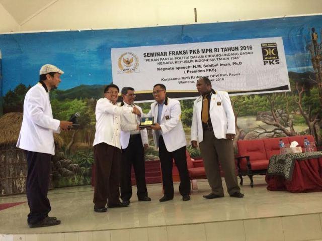 Sohibul: Platform PKS Sejalan dengan Konstitusi