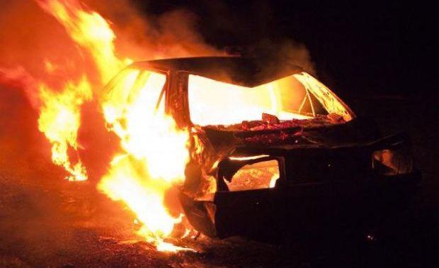 Mobil Honda Civic Terbakar, Kemacetan Sempat Terjadi di Jalan Imam Bonjol 
