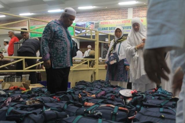 Sebanyak 388 Jemaah Haji Kloter 16/MES Tiba di Bandara Kuala Namu