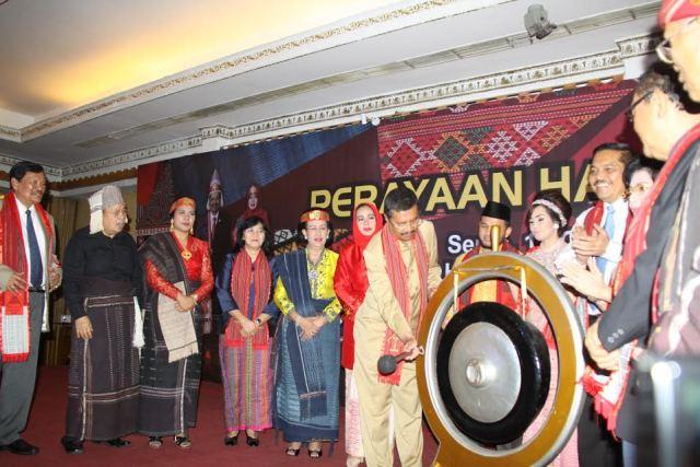 Hari Ulos 2016, Gubsu Berharap Ulos Bisa Mendunia