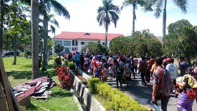 Ratusan Umat Kristiani Ini Minta Tanah Kuburan