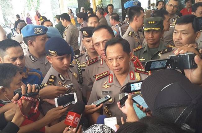 Kapolri Besuk Anggotanya yang Menjadi Korban Penyerangan di Cikokol Tangerang