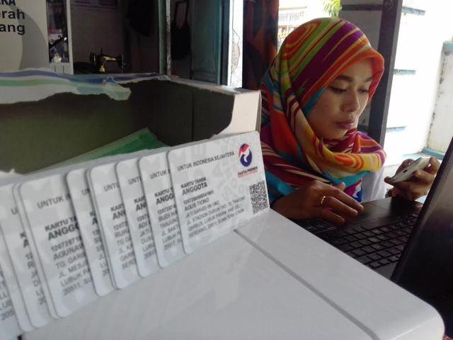Sehari, Ratusan Warga Desa Tanjung Garbus I Daftar ke Partai Perindo