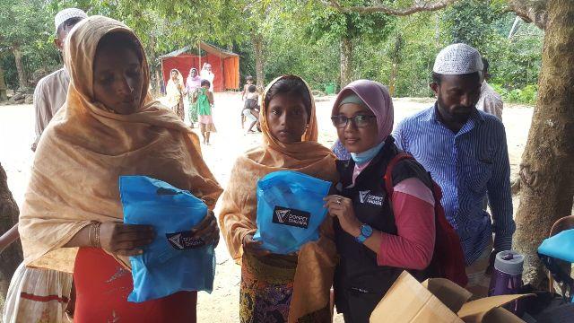 Rangkul Asa Ibu Hamil dan Anak Pengungsi Rohingya