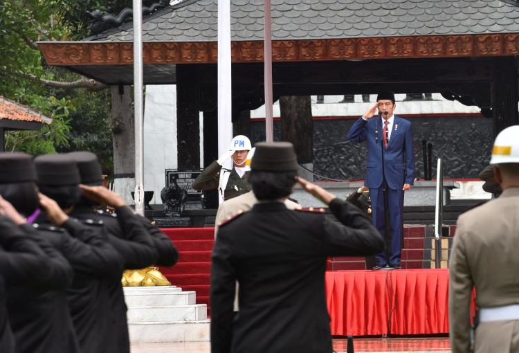 Presiden Jokowi: Komitmen Pemerintah Jelas, PKI Itu Dilarang