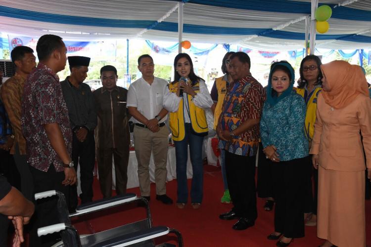 Peringatan Hari Anak di Deli Serdang, Anak Disabilitas Dapat Kursi Roda