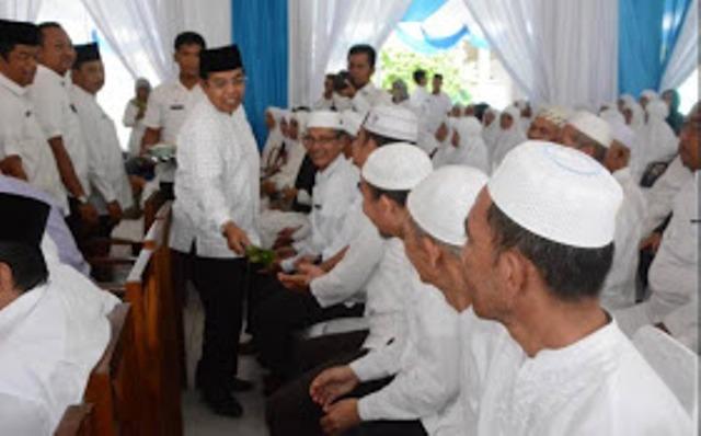 Wabup Ajak Jemaah Haji Deli Serdang Jadi Pendakwah dan Tauladan