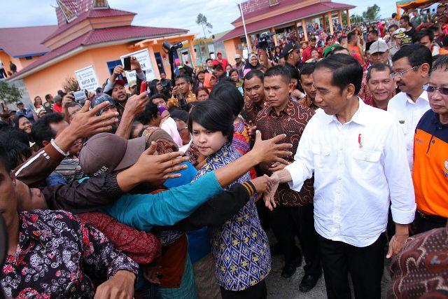Presiden Jokowi Sapa Warga Korban Erupsi Sinabung di Relokasi Siosar