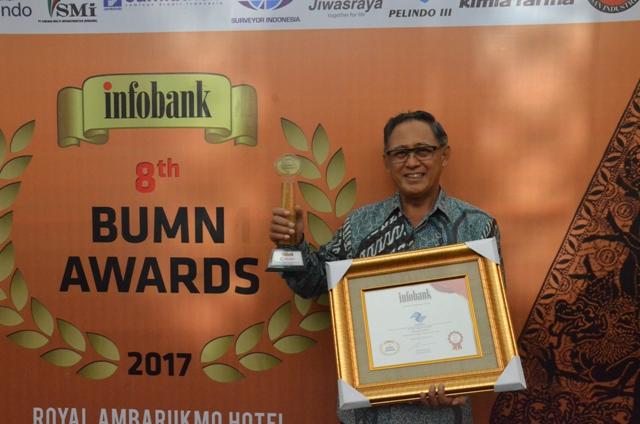 Pelindo 1 Raih Golden Trophy 'Infobank BUMN Awards 2017'
