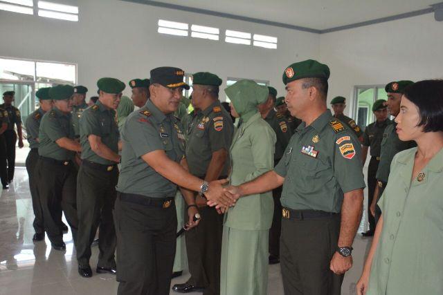 Upacara Kenaikan Pangkat Personel Korem 023/KS Dipimpin Danrem Kol Inf Donni Hutabarat