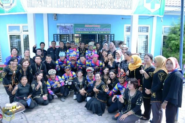 Tim Sepeda Tour De Sabang-Jakarta K Indonesia Sehat Singgah ke Puskesmas Sukaramai