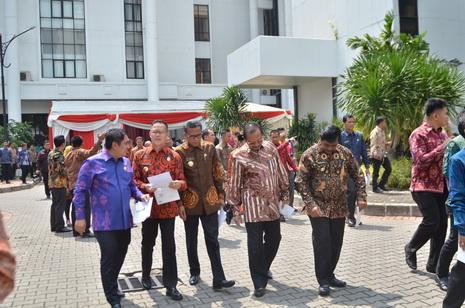 Tidak Ingin Diparkir, Presiden Minta Dana Berputar Agar Ekonomi Daerah Tumbuh