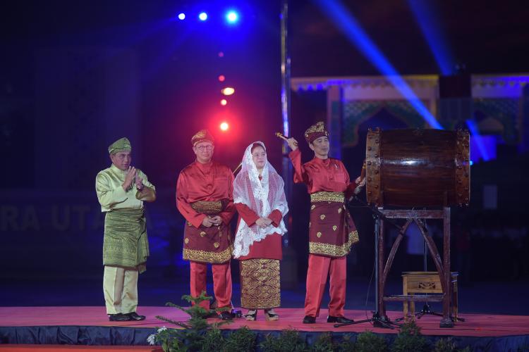 Presiden Jokowi Buka MTQ Nasional XXVII 2018, Puluhan Ribu Massa Penuhi Astaka