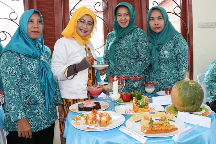 Banyak Manfaatnya, Bupati Tapsel Ajak Warga Konsumsi Ikan