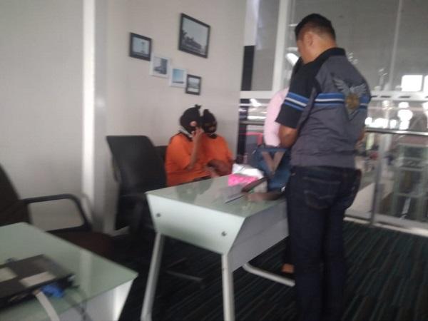 Nekat, Dua Wanita Asal Bireun Ditangkap di Bandara Kualanamu