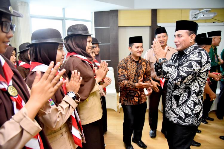 Lepas Kontingen PPSN V 2018, Gubernur Edy: Jangan Hanya Sekadar Berangkat dan Pulang