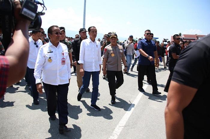 Kunker ke-2, Kapolri dan Panglima TNI Dampingi Presiden RI Tinjau Langsung Penanganan Gempa Donggala dan Tsunami Palu