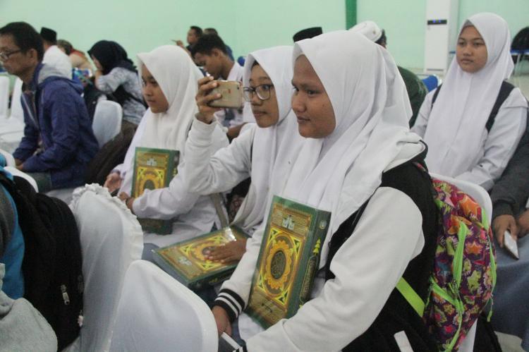 Warga Antusias Dukung Wakil Sumut  Lolos Final Lomba Syarhil Quran