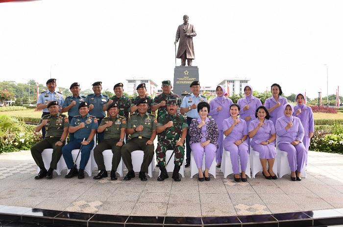 Monumen Jenderal Soedirman Diresmikan Panglima TNI di Mabes Cilangkap