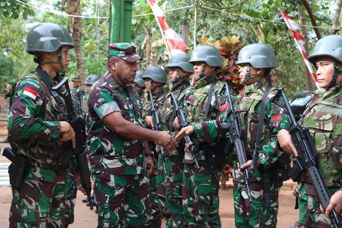 Pangdam XVII/Cenderawasih Kunjungi Satgas Yonif MR 411/PDW Kostrad