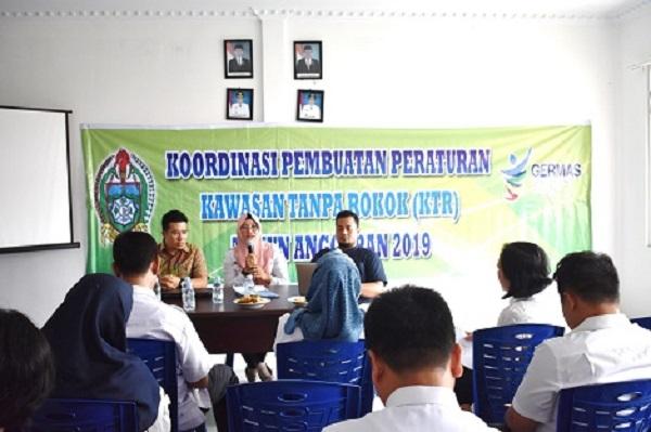 Dinkes Provsu Gelar Pertemuan Koordinasi Pembuatan Peraturan KTR di Kabupaten Tapteng