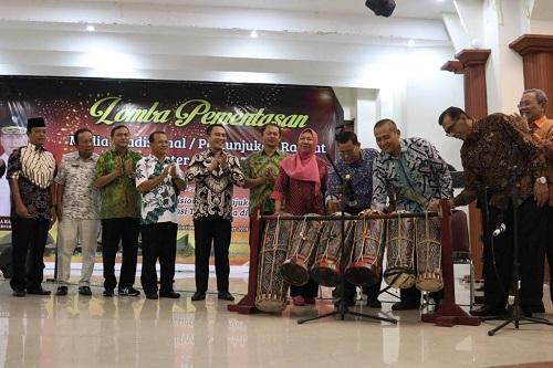 Walikota Medan Hadiri Pembukaan Lomba Media Tradisional Pertunjukan Rakyat