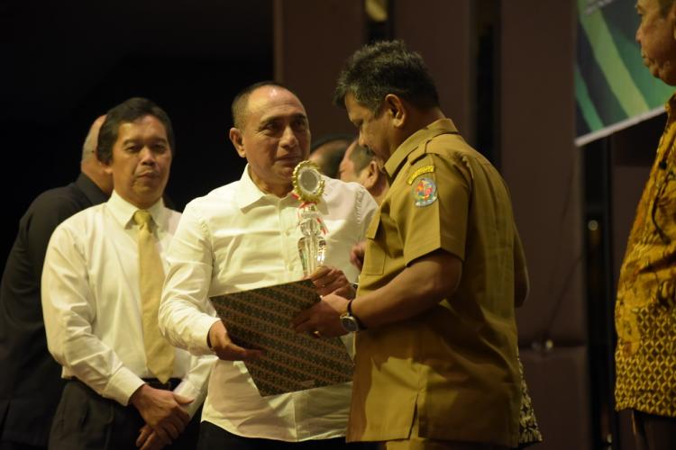 Deli Serdang Dapat Penghargaan TPID Kategori Teladan Tingkat Provinsi Sumut