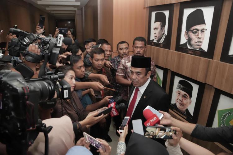 Dilantik Jadi Menag, Fachrul Razi: Saya Menteri Berbagai Agama