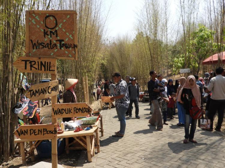 Pasar Jadul Wahana Belajar Budaya Bagi Generasi Milenial Wujudkan Cinta