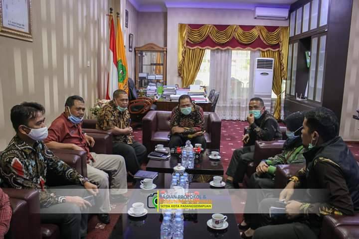 Walikota Padangsidimpuan Minta PLN Bangun Infrastruktur Kelistrikan dengan Memperhatikan Estetika