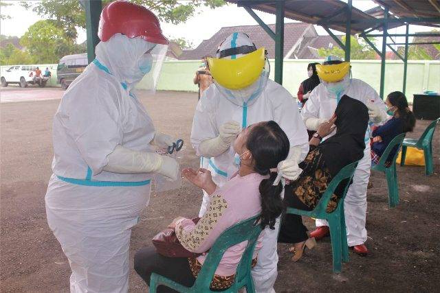 Pjs Walikota Gunungsitoli Pantau Pelaksanaan Swab Massal