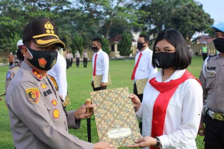 Kapolres Sergai Berikan Apresiasi untuk Personil Satreskrim Berprestasi