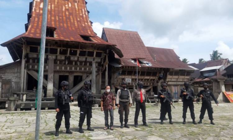 Brimob Batalyon C Sumut Laksanakan Patroli Dialogis di Nias Selatan