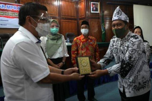 Sosialisasi Empat Pilar MPR RI dan PGRI Kota Medan, Ini Kata Asmum Pemko Medan