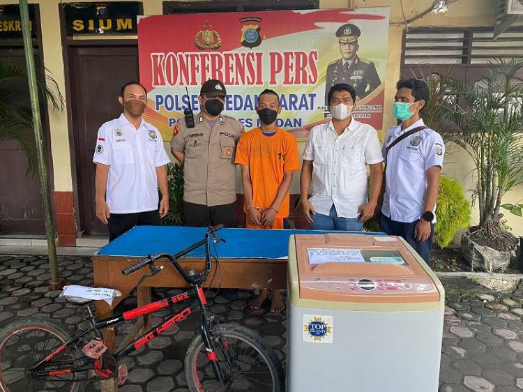 Seorang Pencuri Komplotan Bongkar Rumah Disergap Polisi di Jalan Karya Damai Medan