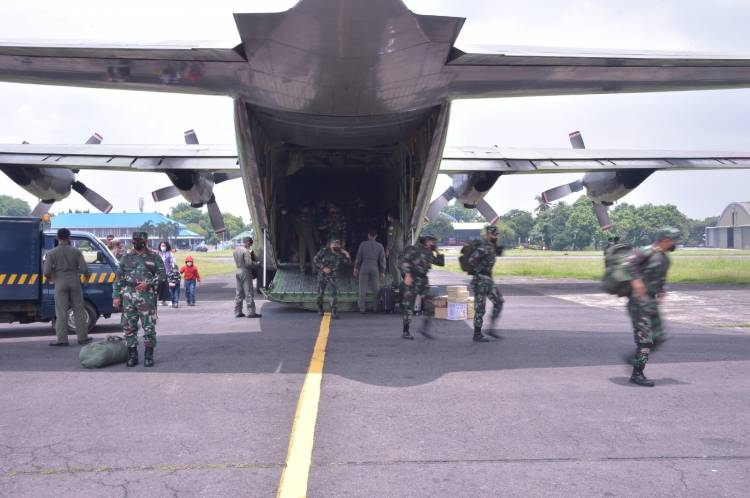 Panglima TNI Kerahkan 122 Nakes di Wilayah Aglomerasi Tangerang Dalam Rangka 70 Persen Herd Immunity